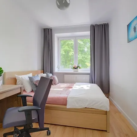 Nowolipki 24 3br Flat With Balcony Apartment